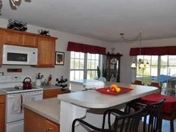 233 18th Ave SE, Hickory, NC 28602
