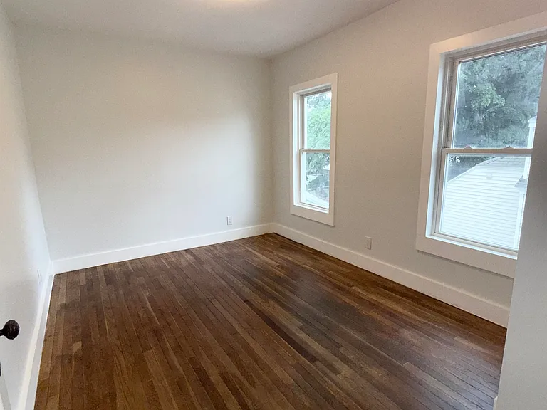 6 Holmes St #2 — Photo 16