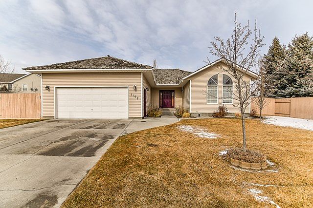 1st image of 1107 County Cork Ln