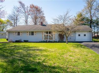 55 Greenhouse Blvd, West Hartford, CT 06110