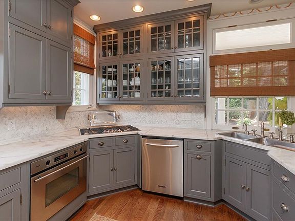 3rd image of 647 Bourne Pl