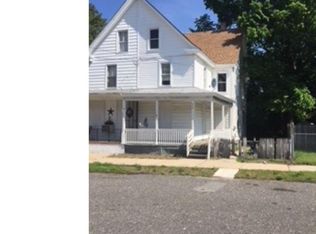 420 Oak St E, Millville, NJ 08332