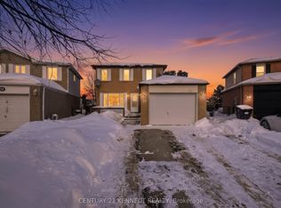 22 Norma Cres, Brampton, ON L6S 4H2