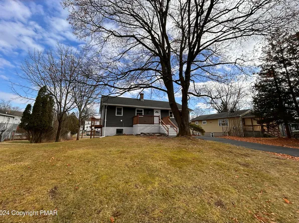 522 Oak St, East Stroudsburg, PA 18301