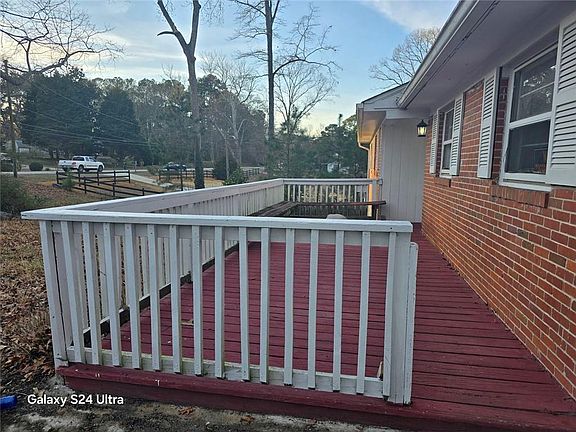 4th image of 6270 Rockbridge Rd