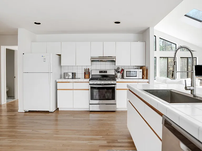 16 Red Fox Ln — Photo 10