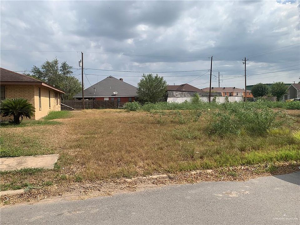 2nd image of 2404 Melba Ave