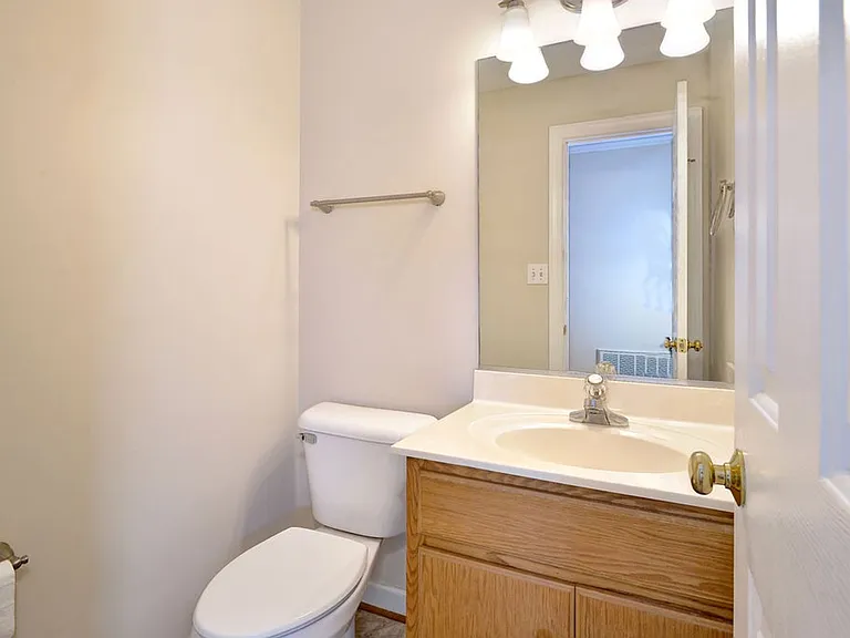 44 Dryden Dr — Photo 26