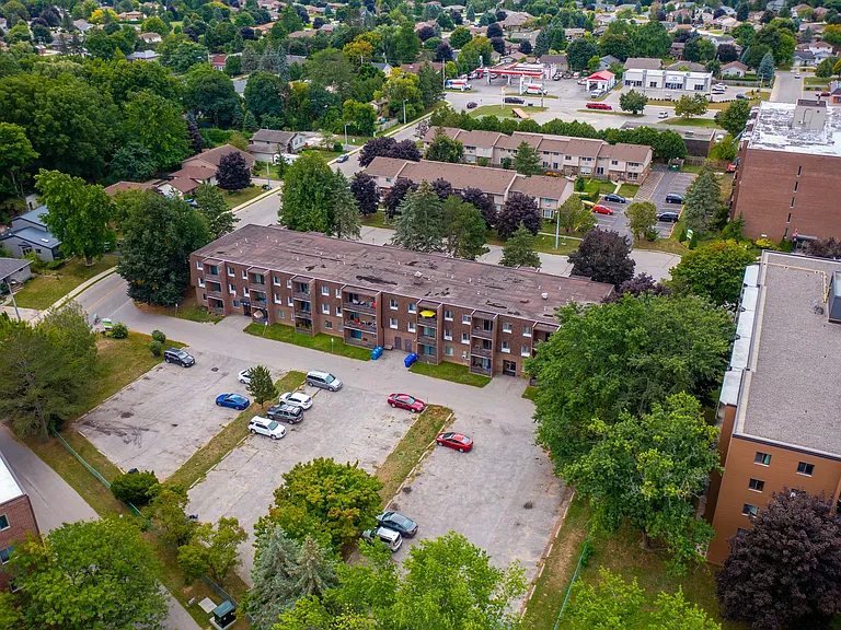 72 Devonshire Ave — Photo 9
