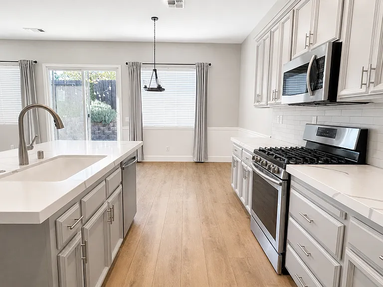 10163 Omeara Dr — Photo 18