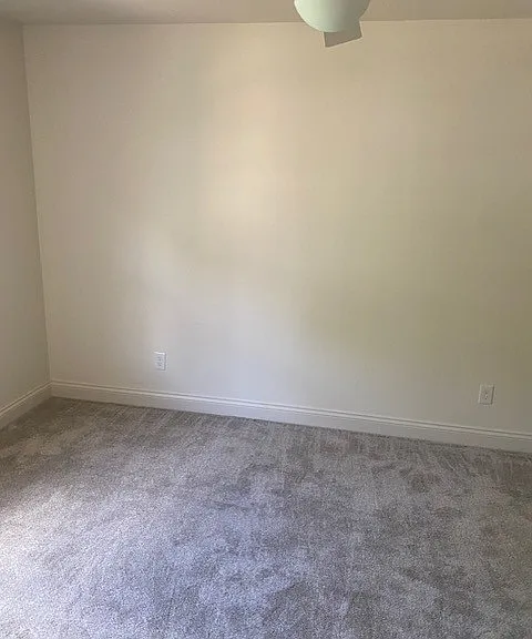 2437 Laburnum Ave — Photo 17