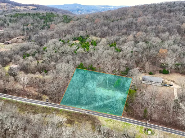 198 Rawls Creek Rd, Gordonsville, TN 38563