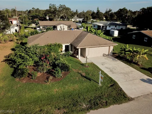 2236 Hibiscus Rd, Fort Myers, FL 33905
