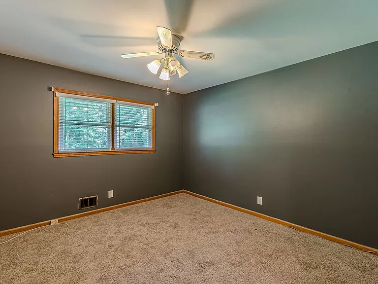 3920 Cliftondale Pl — Photo 12