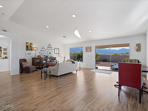 4th image of 62649 E Amberwood Dr