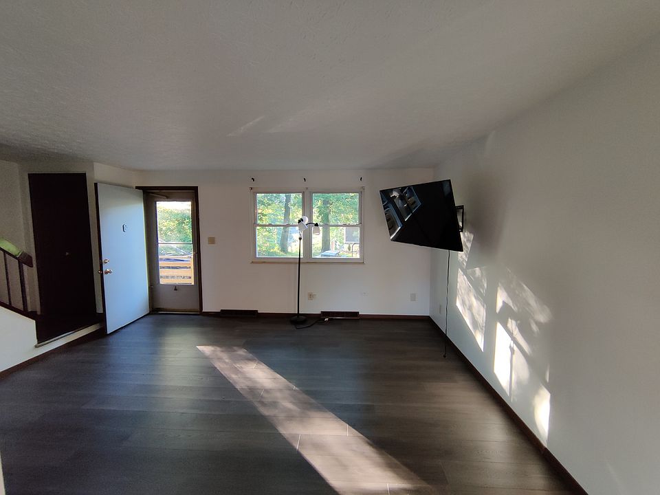 1st image of 13226 Mogadore Ave NW