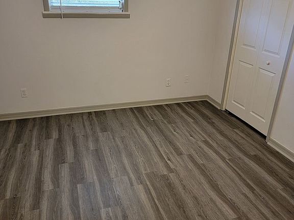 3rd image of 1259 S Elmwood Dr #8