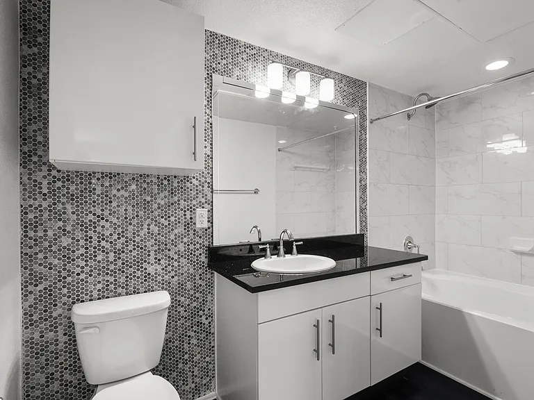 Floor Plan 2 Bathroom | Apartments Conroe TX | The Towers Woodland Floor Plan 2 Bathroom | Apartments Conroe TX | The Towers Woodland