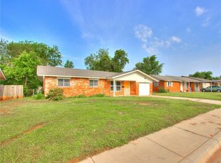 2605 Yorkshire Ave, Moore, OK 73160