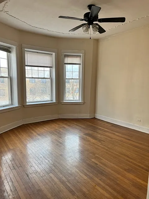4540 N Sheridan Rd #3 — Photo 2