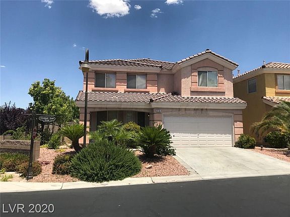 2nd image of 216 Crooked Tree Dr