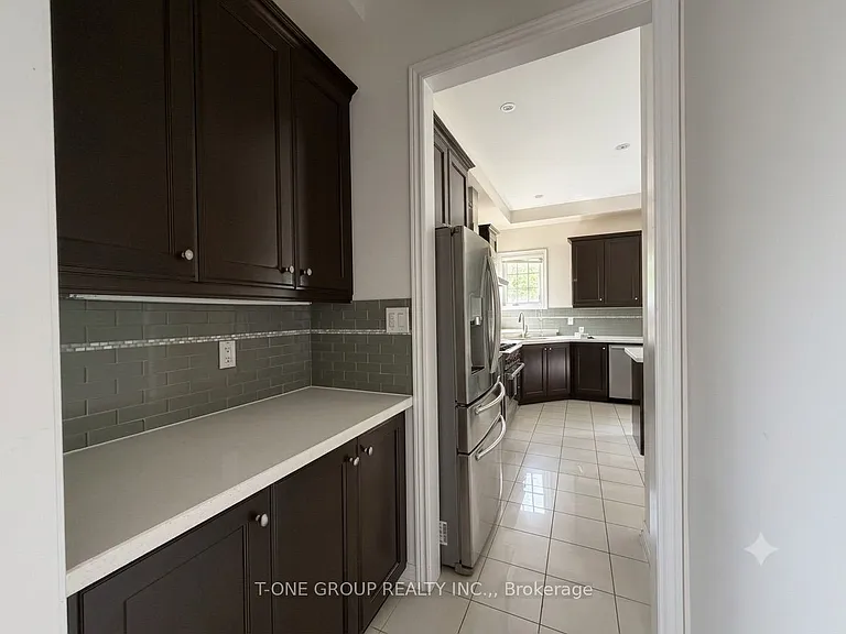 82 Fred McLaren Blvd — Photo 8
