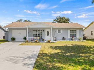 4702 Wisteria Dr, Zephyrhills, FL 33542