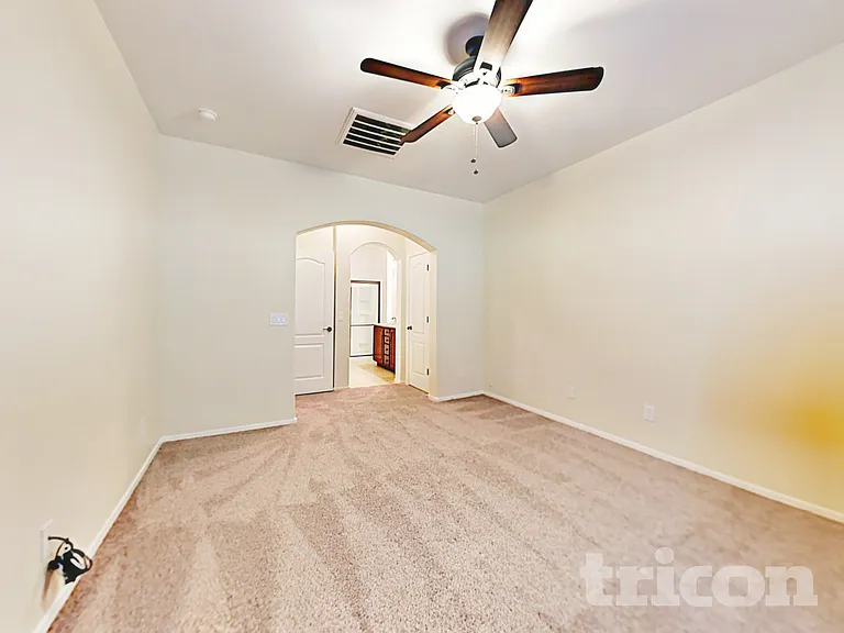 3210 N 302nd Ct — Photo 10