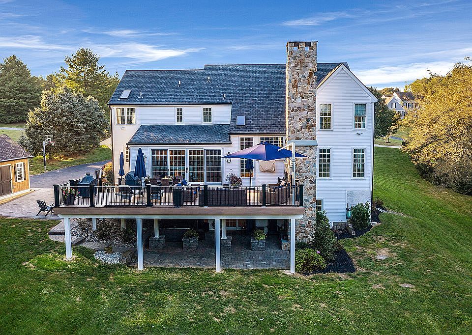 2nd image of 1026 Marlin Dr
