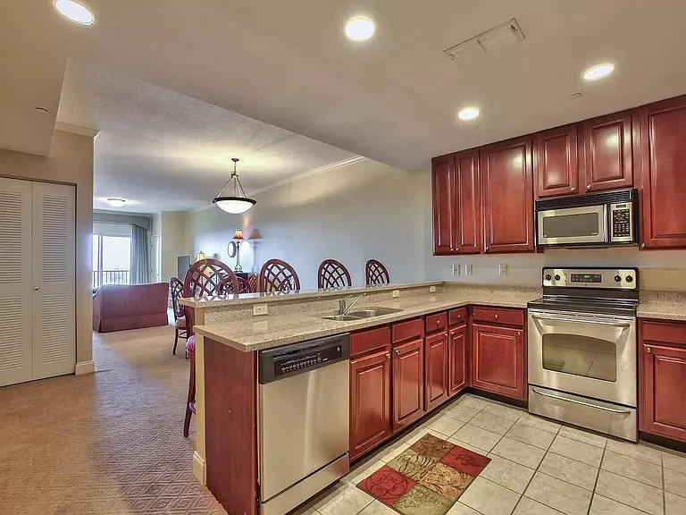 213 W College Ave #802 — Photo 15