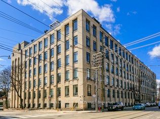993 Queen St W #104, Toronto, ON M6J1H2