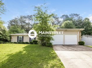 8560 Glenwoods Dr, Riverdale, GA 30274