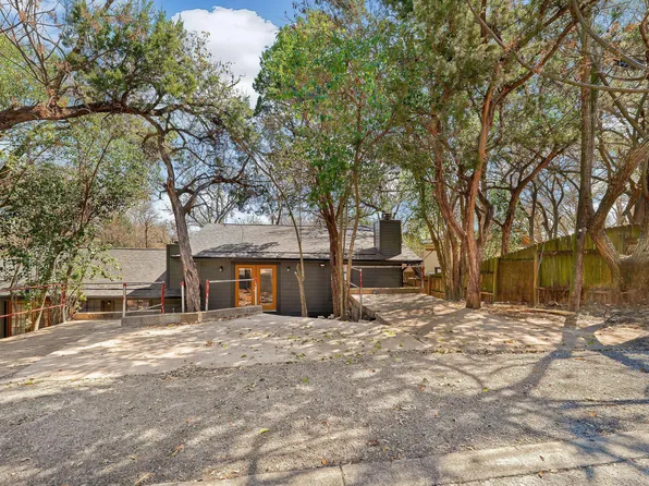 903/905 Hillyer St, San Marcos, TX 78666