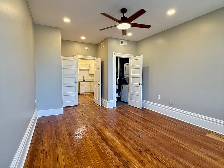 906 Penn Ave — Photo 8