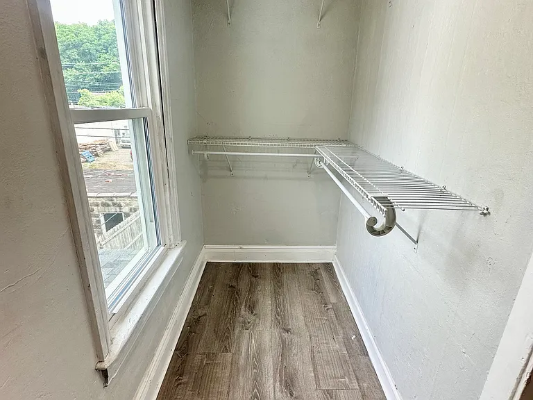 517 E Railroad Ave #2 — Photo 11