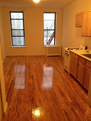 Rented by Array Property Group LLC  | media 8