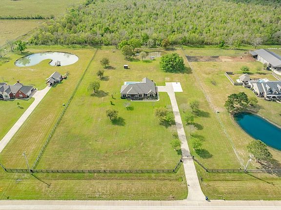 4th image of 20111 Fm 523