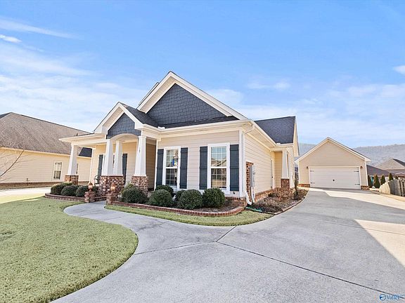 2nd image of 15 Alex Spring Pl