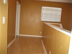5th image of 1030 Cypress Way E