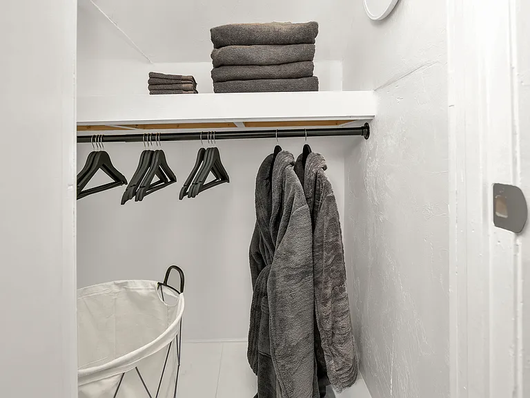 10 Pierce Ave #2 — Photo 45