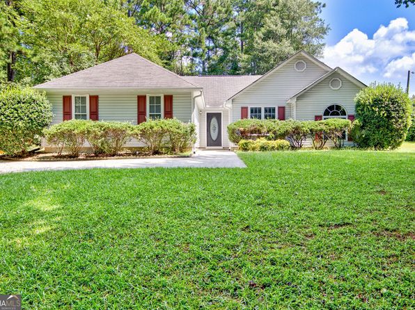 45 Paces Landing Dr