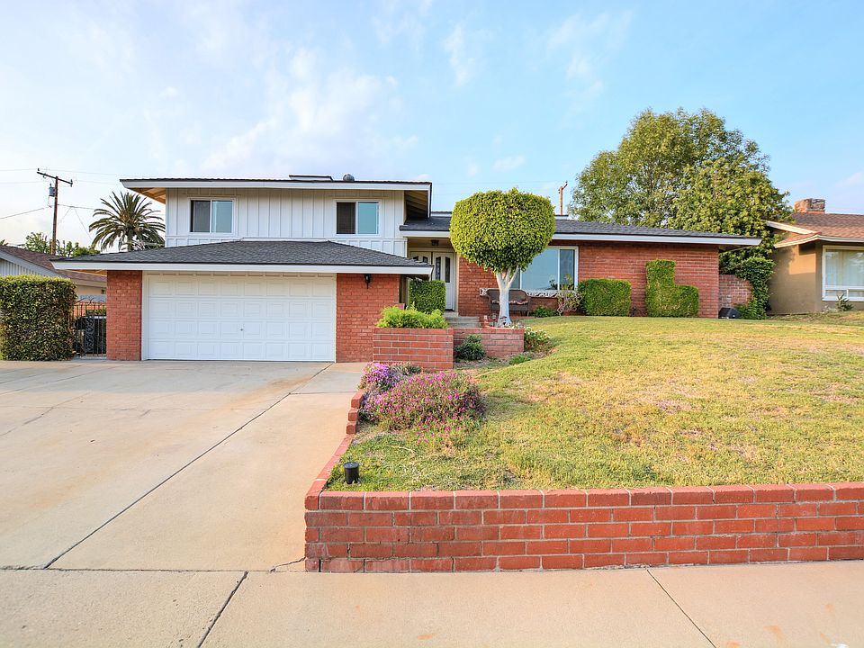 1st image of 1543 E Adams Park Dr