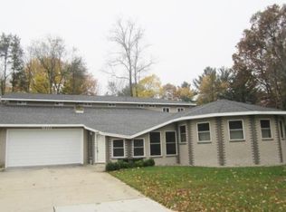 1235 Florence St, Marinette, WI 54143