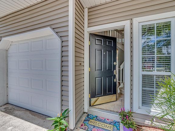3rd image of 3757 Moorings Ln