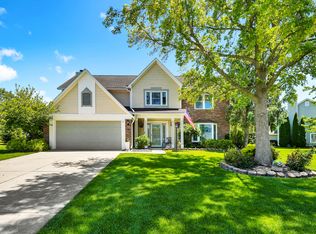 13077 Lansdowne Dr, Fishers, IN 46038