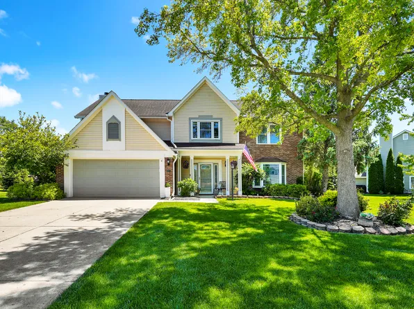 13077 Lansdowne Dr, Fishers, IN 46038