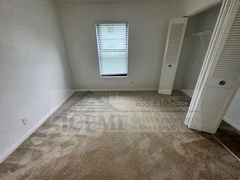 Colonial Village - 7550 Stirling Rd — Photo 75