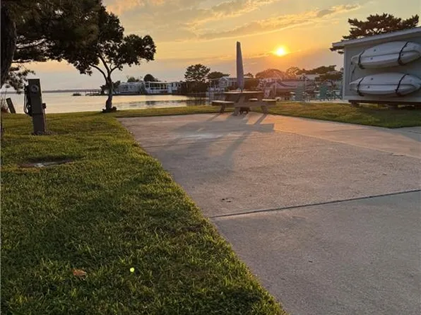 3665 Sandpiper Rd, Virginia Beach, VA 23456