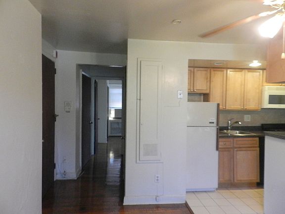 5th image of 1934 Waverly St APT F311