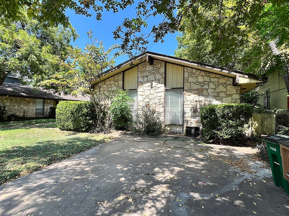 Large off street Parking area for 2 cars